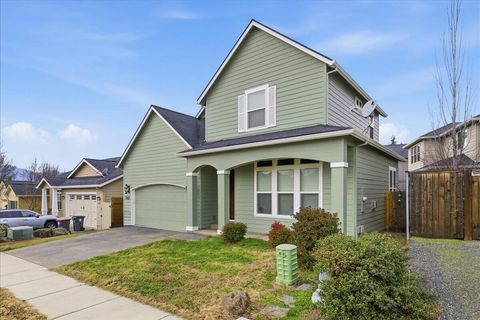 Tiny photo for 1154 Ashford Way, Medford, OR 97504 (MLS # 220214971)