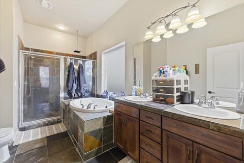 Tiny photo for 1154 Ashford Way, Medford, OR 97504 (MLS # 220214971)