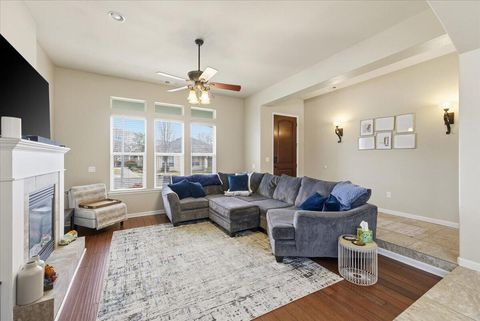 Tiny photo for 1154 Ashford Way, Medford, OR 97504 (MLS # 220214971)