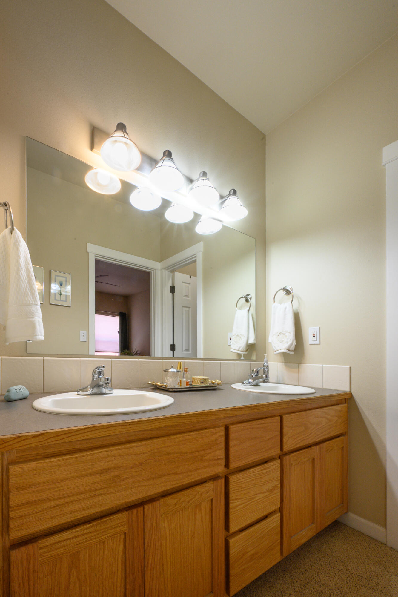 Oakview - Residential