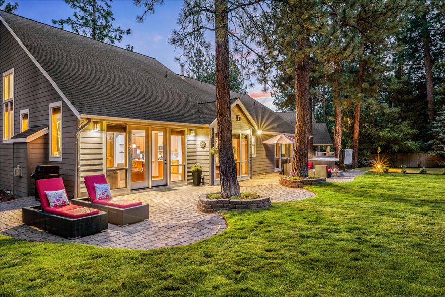 Refreshed and ready to impress—this stunning home in Bend's coveted River Rim neighborhood is packed with thoughtful updates and everyday functionality. From the moment you step inside, you'll notice the newly refinished hardwood floors, crisp interior paint, and on-trend lighting that give the entire space a clean, modern feel.
With 4 bedrooms, an office, and a spacious bonus room, the layout checks all the boxes for flexibility and flow. The heart of the home is the updated kitchen—featuring new countertops and tile backsplash—all seamlessly connected to the great room with its floor-to-ceiling stone fireplace. The main-level primary suite is a true retreat with an updated ensuite bath, soaking tub, and walk-in shower. Upstairs, you'll find additional bedrooms and that oversized bonus space—perfect for movie nights, a gym, or playroom.All this in a community known for its access to trails, parks, shopping, and dining. Where lifestyle meets location—and this home delivers both!