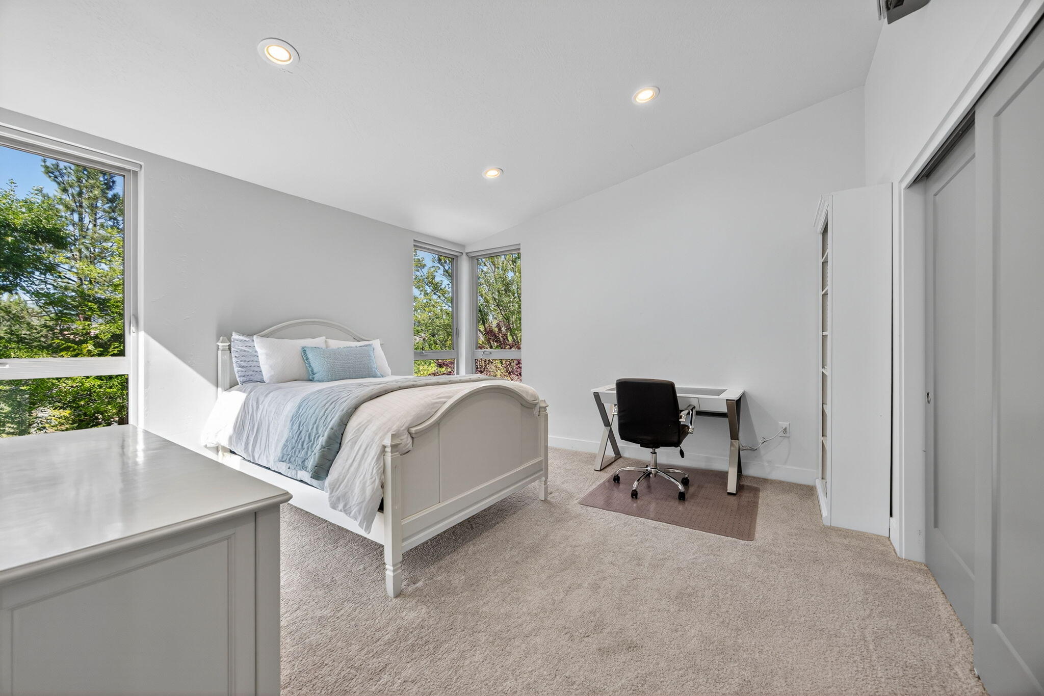 Creekside Meadows - Residential