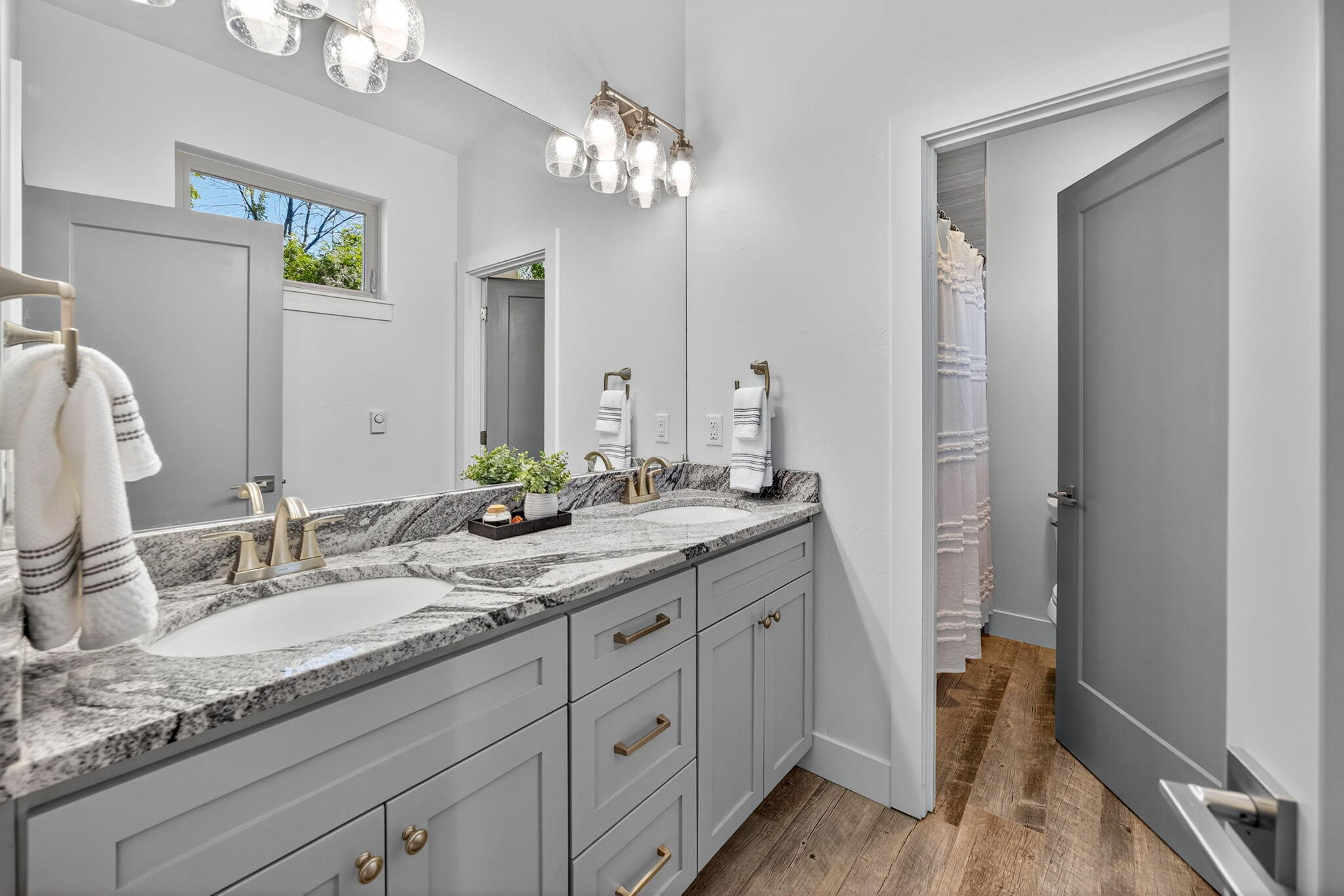 Creekside Meadows - Residential