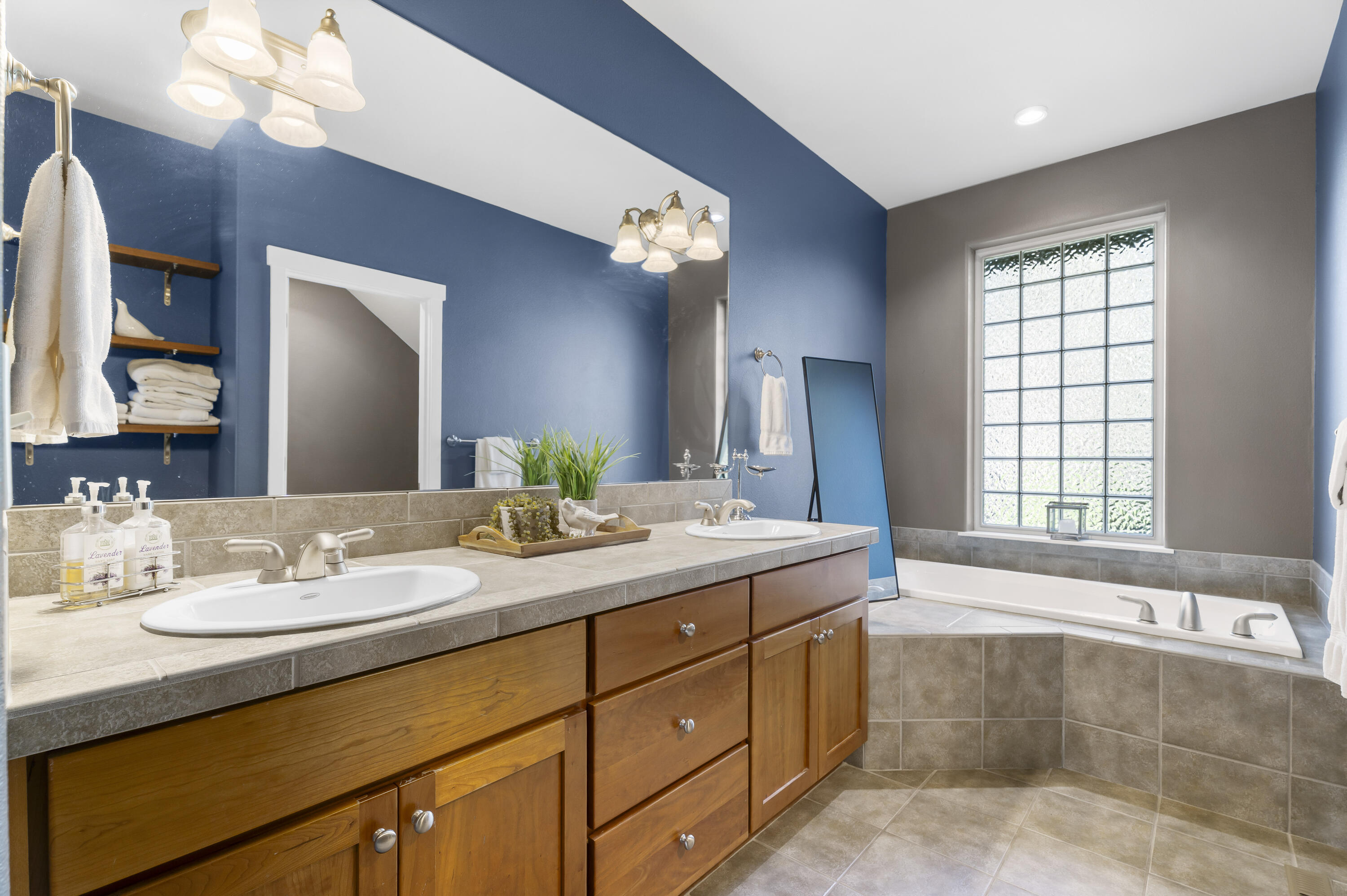 Eagle Crest - Residential