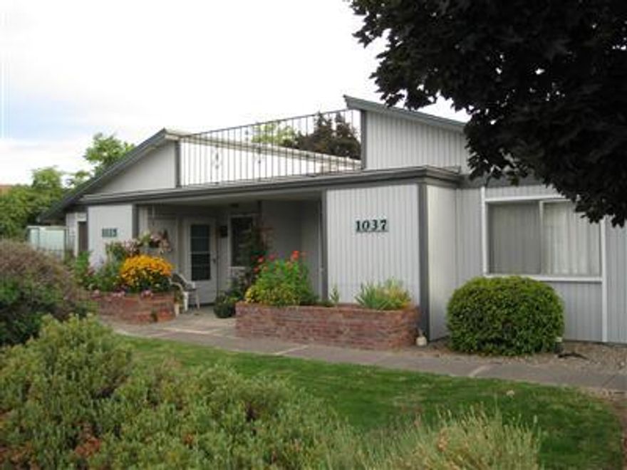 Outstanding 17 unit, single level 55 and older apartments - east Medford. Quality - family owned/operated since conception. Pride of ownership! Near medical service & shopping. Mgr. area conversion could be extra unit. Purchase includes adjoining 4bd/2ba 1623 sq.ft. house. .35 ac lot allows for additional units.