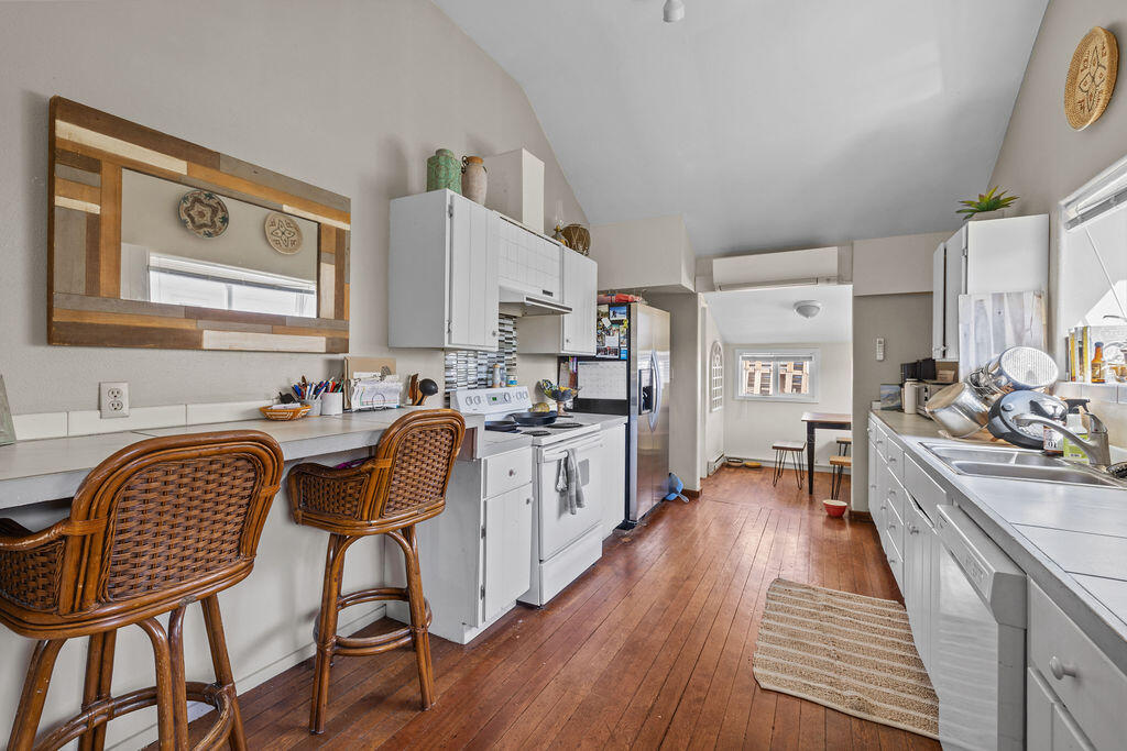 Kenwood - Residential Income