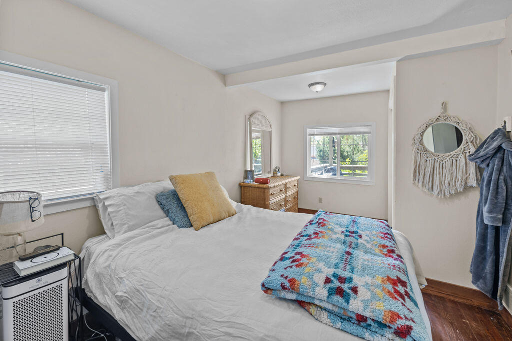 Kenwood - Residential Income