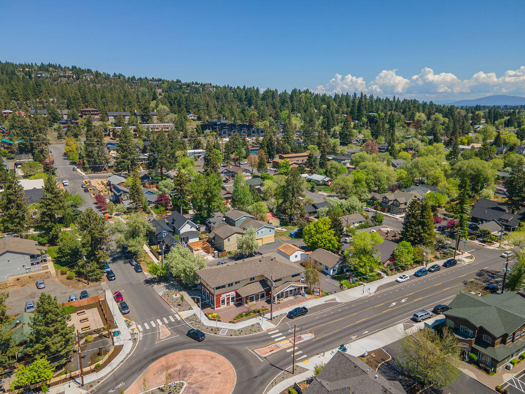 Kenwood - Residential Income