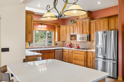 Tiny photo for 3900 SE Riverview Road, Prineville, OR 97754 (MLS # 220221310)