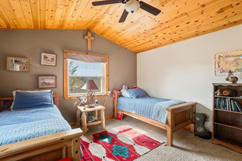 Tiny photo for 3900 SE Riverview Road, Prineville, OR 97754 (MLS # 220221310)