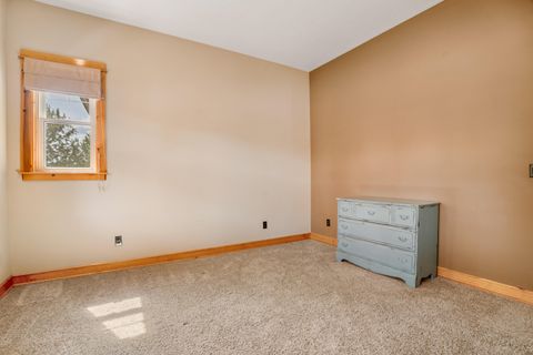 Tiny photo for 3900 SE Riverview Road, Prineville, OR 97754 (MLS # 220221310)