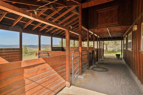 Tiny photo for 3900 SE Riverview Road, Prineville, OR 97754 (MLS # 220221310)