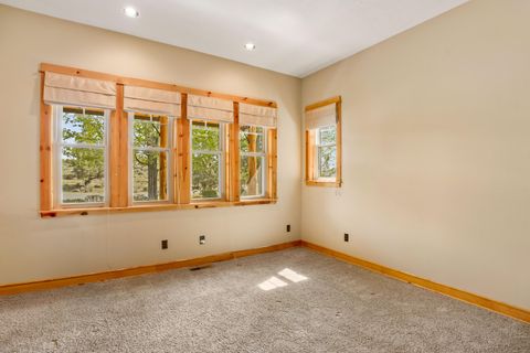 Tiny photo for 3900 SE Riverview Road, Prineville, OR 97754 (MLS # 220221310)
