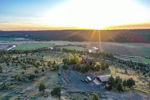 Tiny photo for 3900 SE Riverview Road, Prineville, OR 97754 (MLS # 220221310)