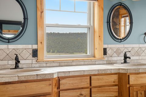 Tiny photo for 3900 SE Riverview Road, Prineville, OR 97754 (MLS # 220221310)
