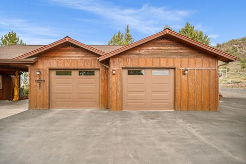 Tiny photo for 3900 SE Riverview Road, Prineville, OR 97754 (MLS # 220221310)