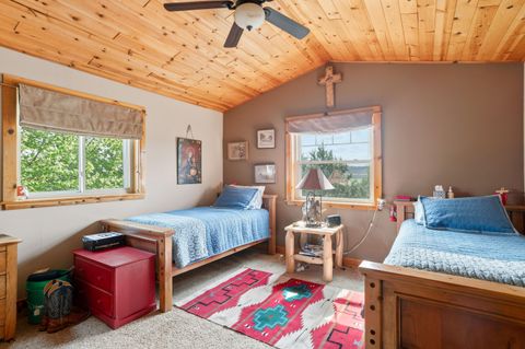 Tiny photo for 3900 SE Riverview Road, Prineville, OR 97754 (MLS # 220221310)