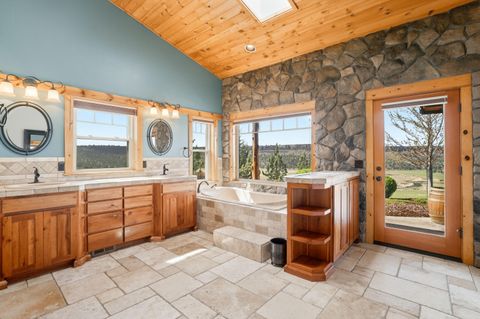 Tiny photo for 3900 SE Riverview Road, Prineville, OR 97754 (MLS # 220221310)