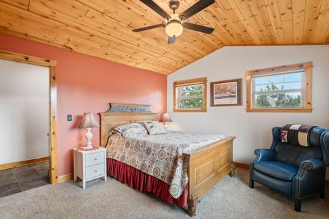 Tiny photo for 3900 SE Riverview Road, Prineville, OR 97754 (MLS # 220221310)