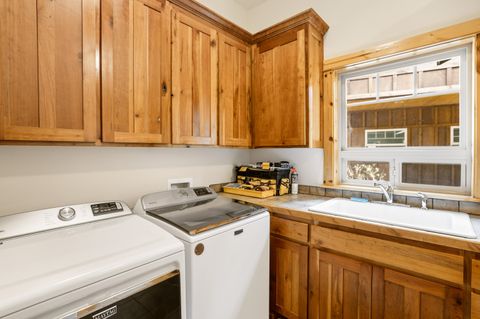 Tiny photo for 3900 SE Riverview Road, Prineville, OR 97754 (MLS # 220221310)