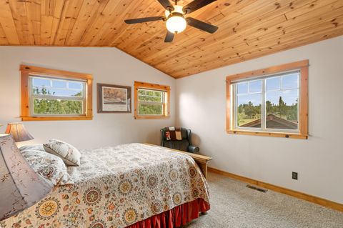 Tiny photo for 3900 SE Riverview Road, Prineville, OR 97754 (MLS # 220221310)