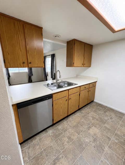 Tiny photo for 2101 Poplar DR #30, Medford, OR 97504 (MLS # 220227325)