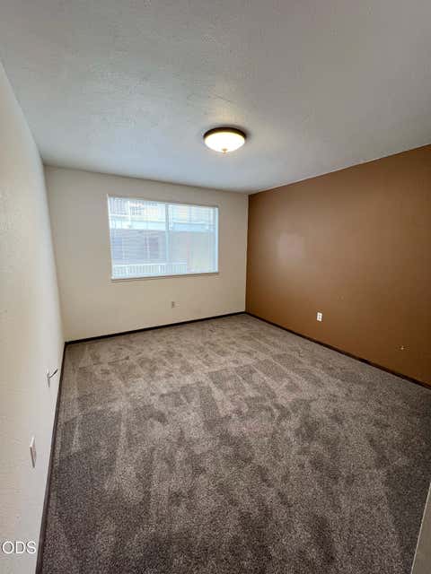 Tiny photo for 2101 Poplar DR #30, Medford, OR 97504 (MLS # 220227325)