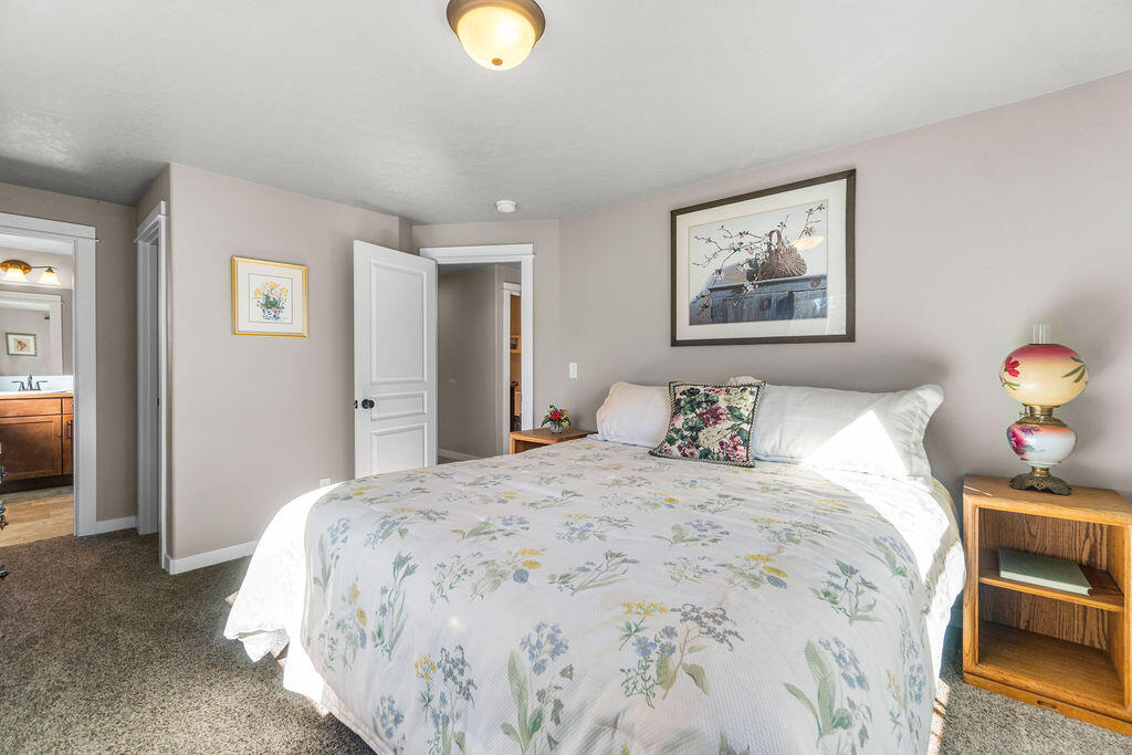 Whispering Pines - Residential