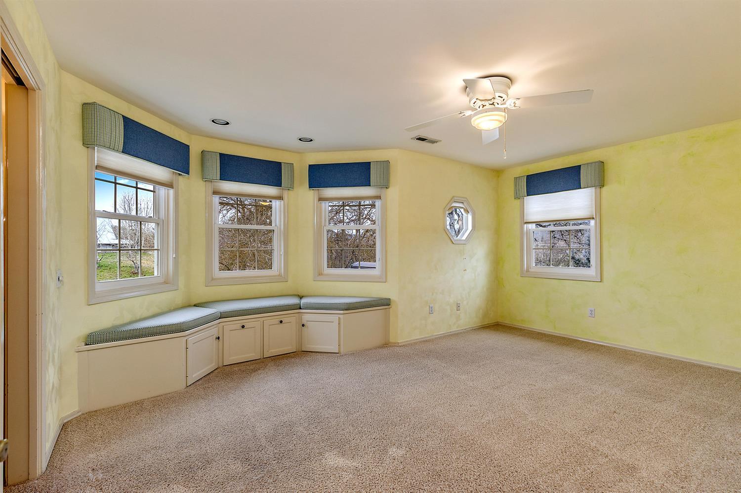 N Pilot Butte - Land