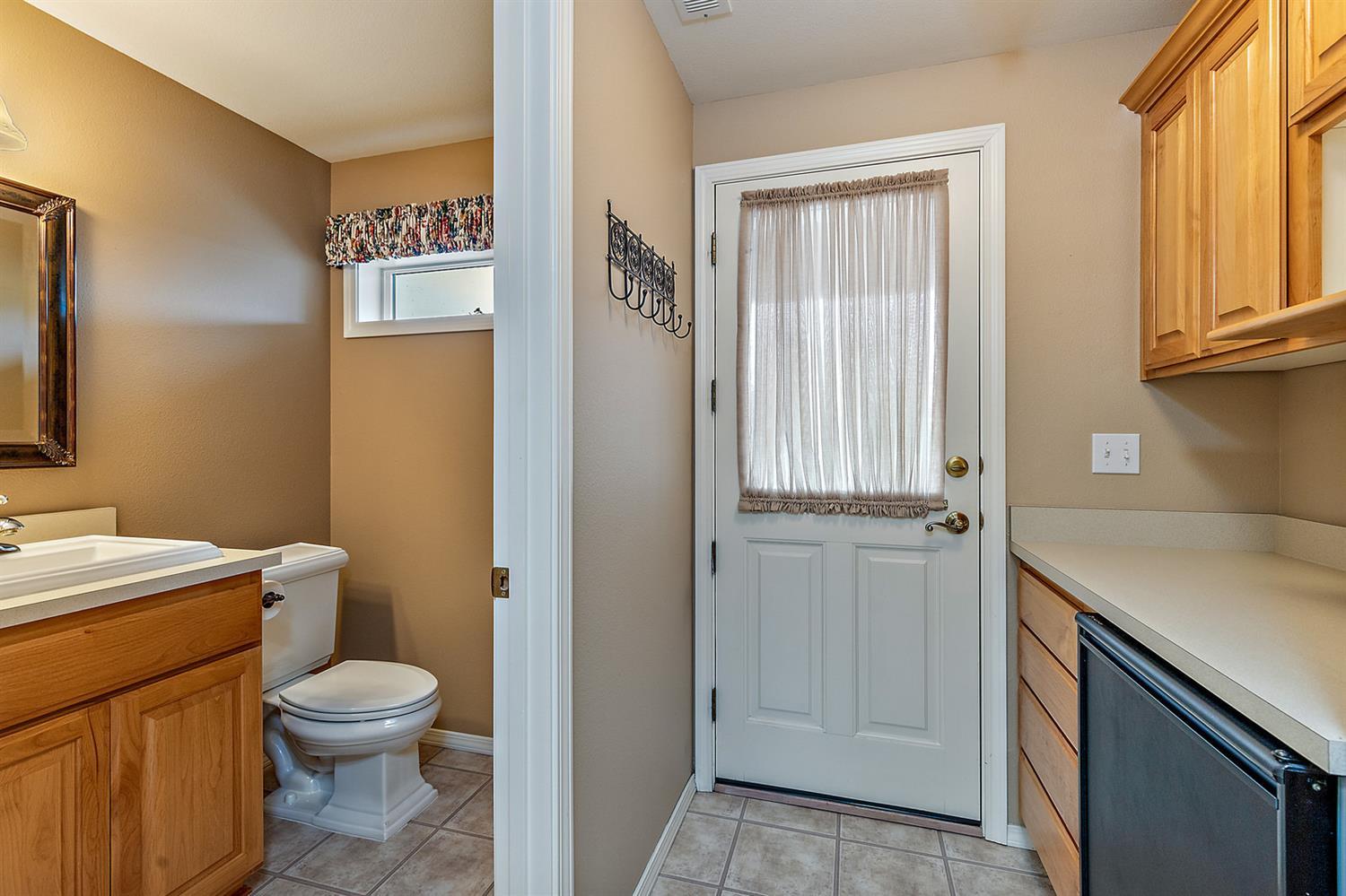 N Pilot Butte - Land