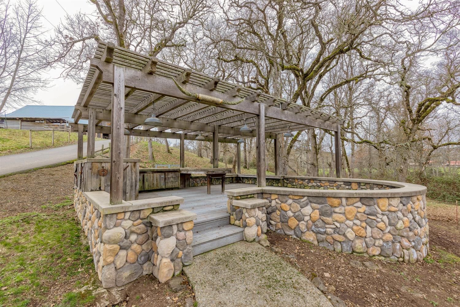 N Pilot Butte - Land