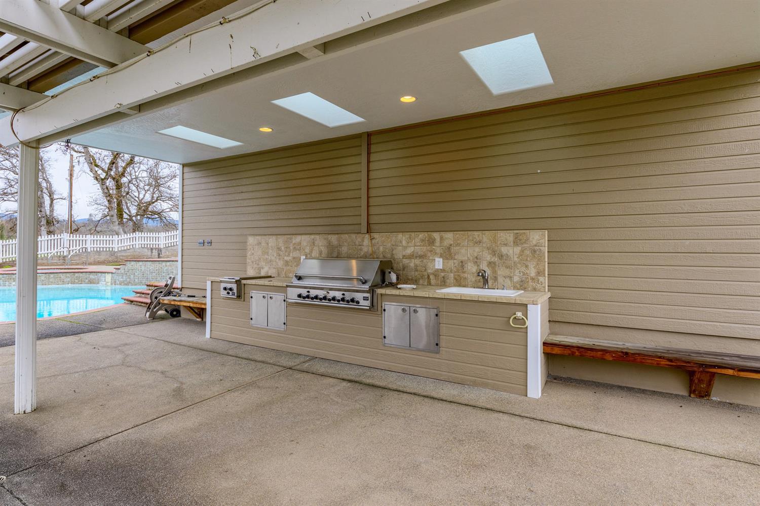 N Pilot Butte - Land