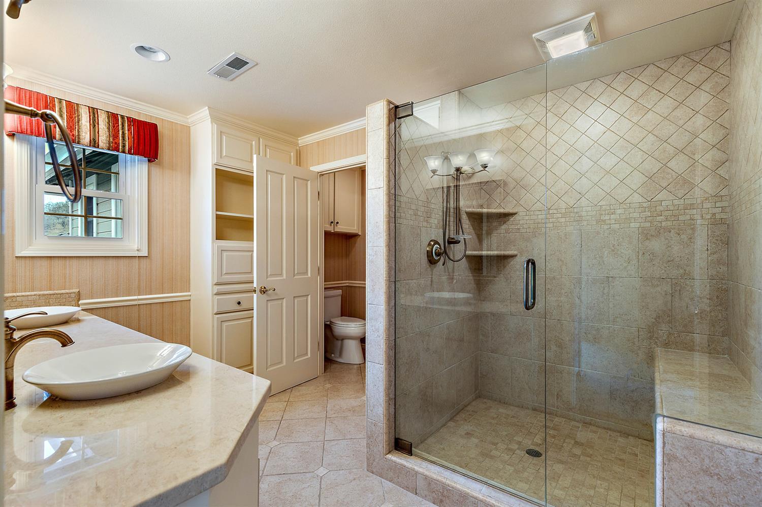 N Pilot Butte - Land