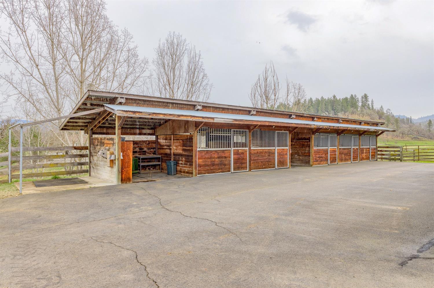 N Pilot Butte - Land