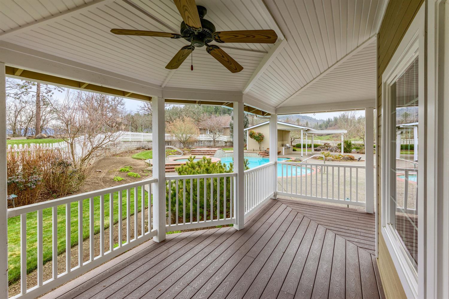 N Pilot Butte - Land