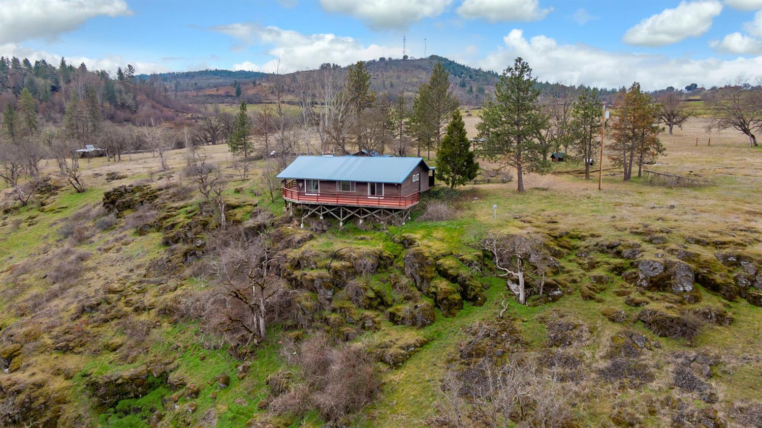 N Pilot Butte - Land