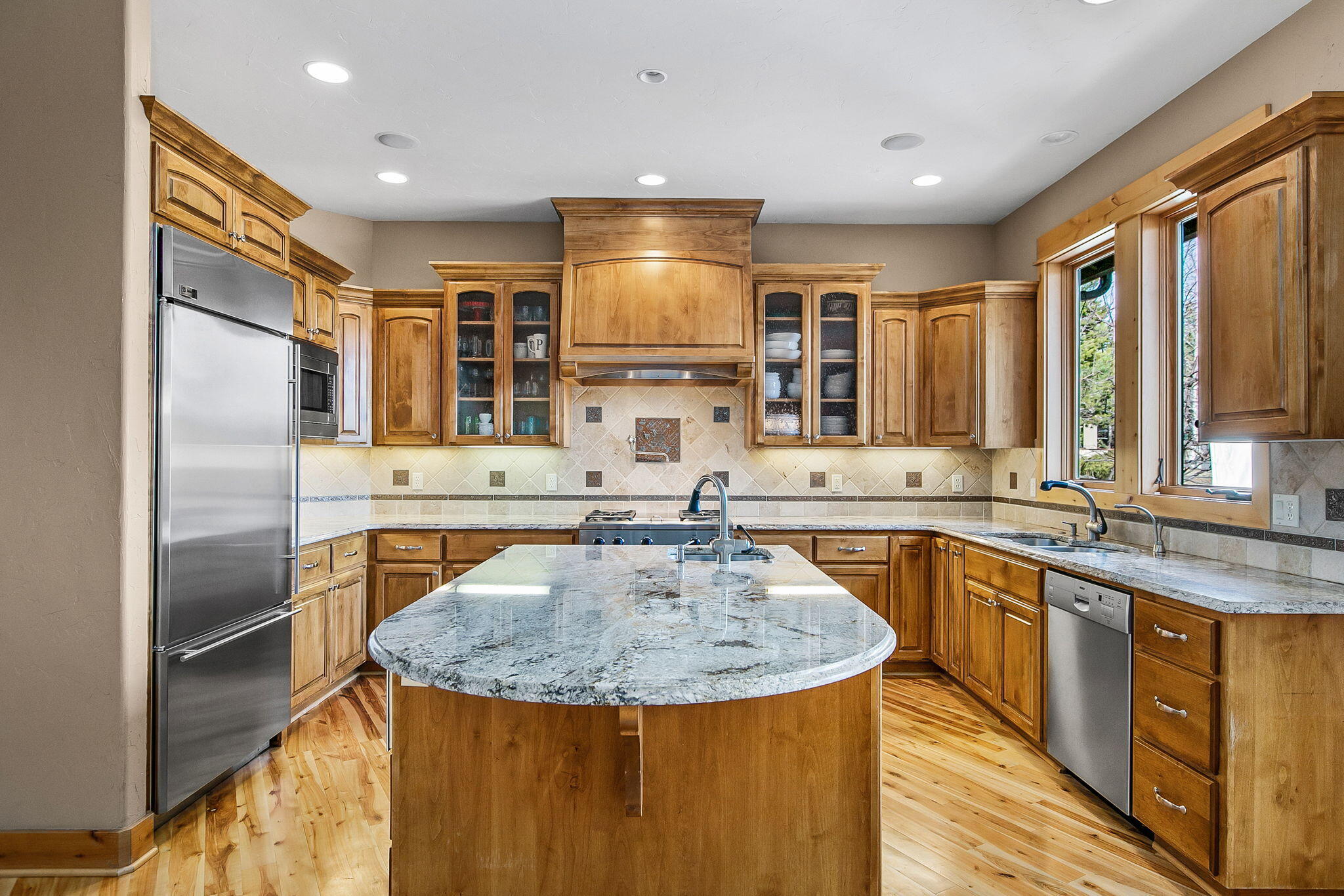 Broken Top - Residential