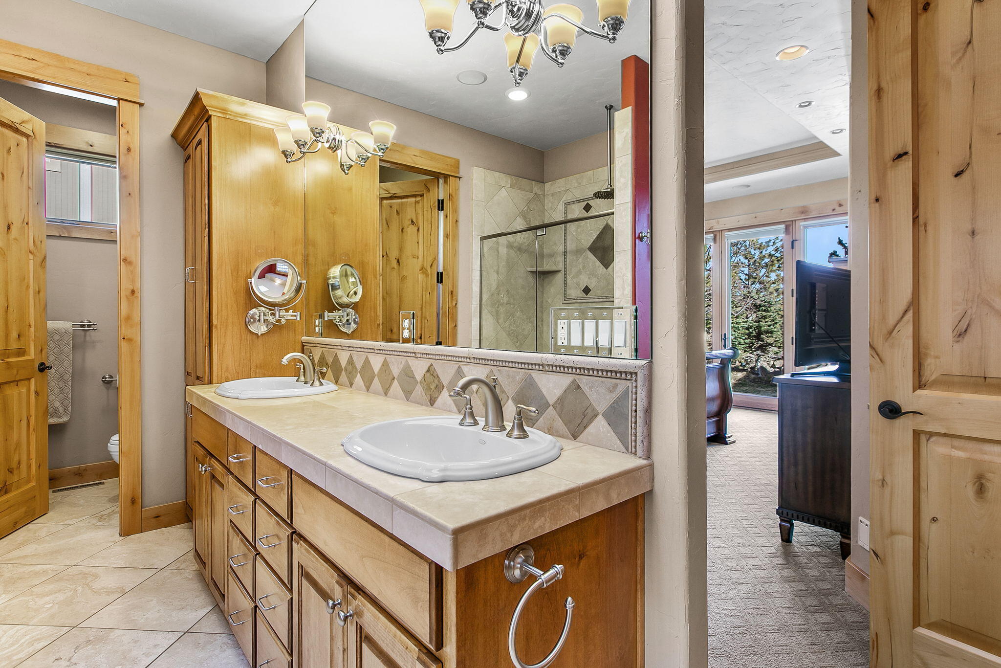 Broken Top - Residential