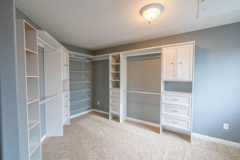 Tiny photo for 2927 NW 17th Street, Redmond, OR 97756 (MLS # 220214357)