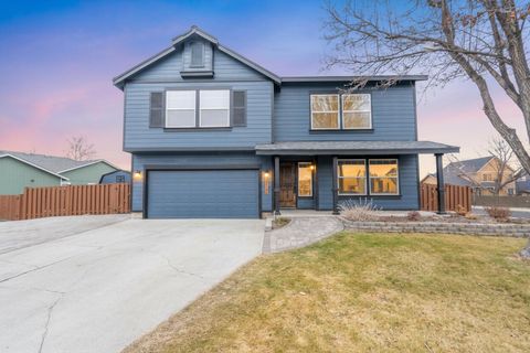 2927 NW 17th Street Redmond OR 97756