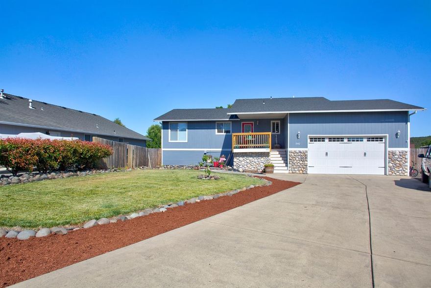 Well maintained home in a great neighborhood on a end of street location. Close to schools and shopping. New exterior paint, interior paint, in the last 2 years. Lots of natural light, open floor plans, large deck for entertaining. Bonus room downstairs for workout or media? Spacious backyard and RV parking.