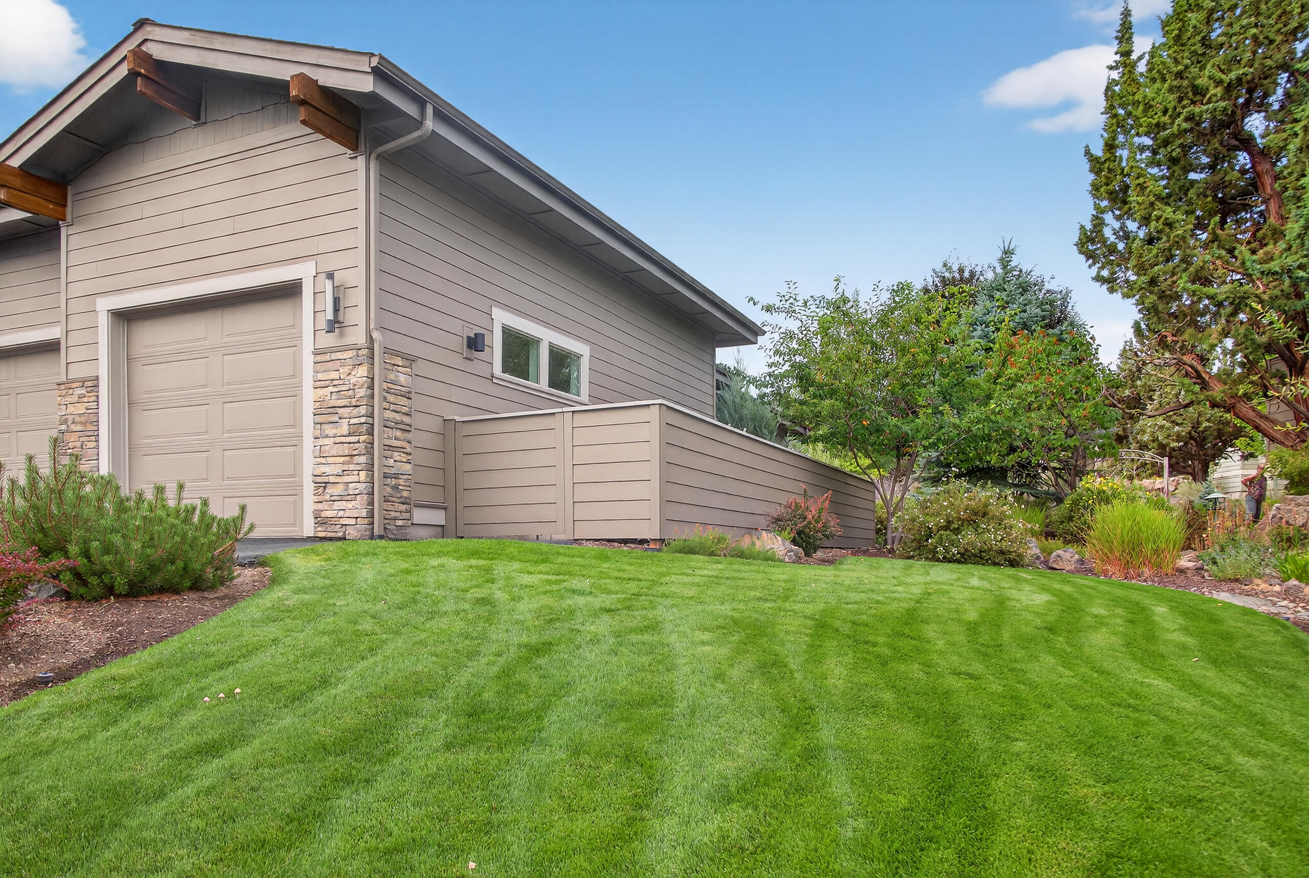 Ridge At Eagle Crest - Residential