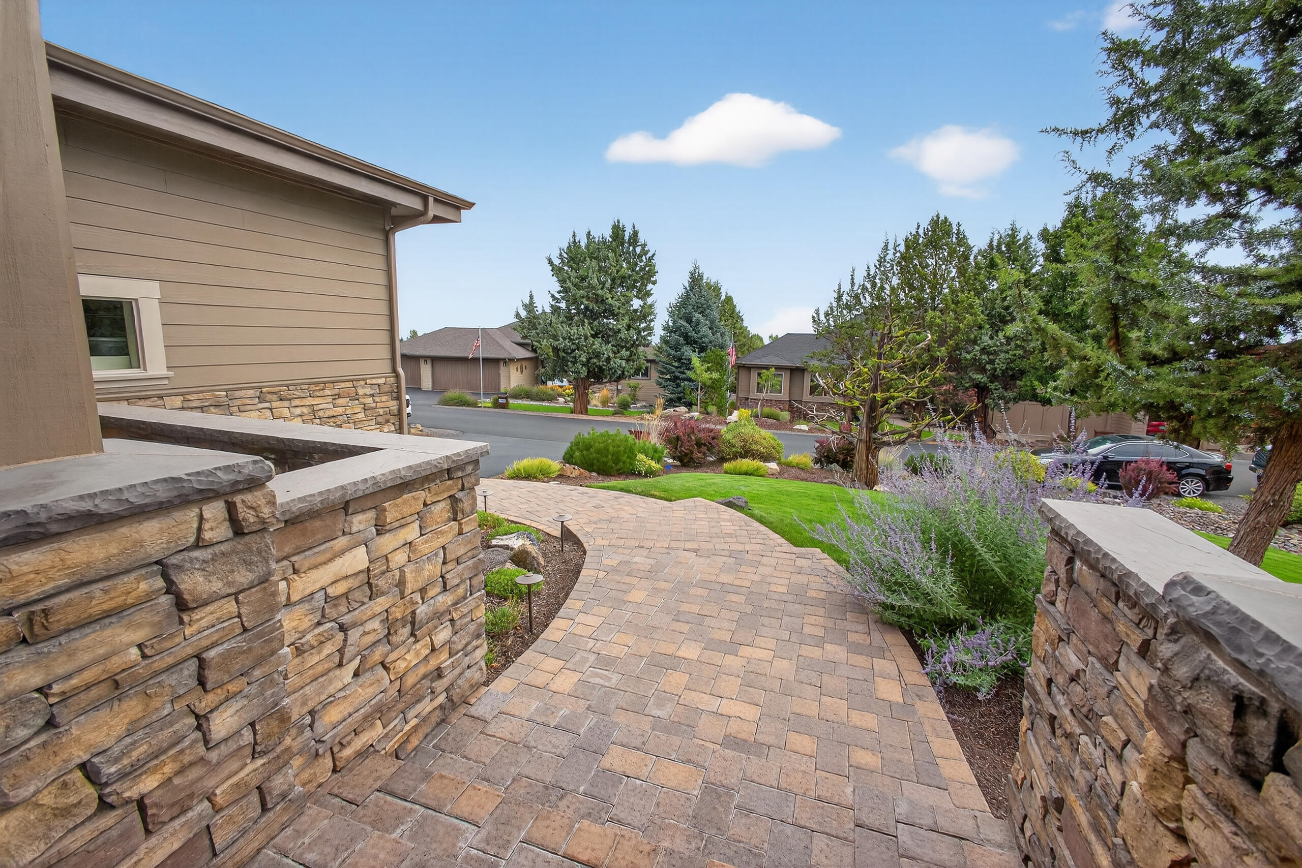 10466 Sundance Lane