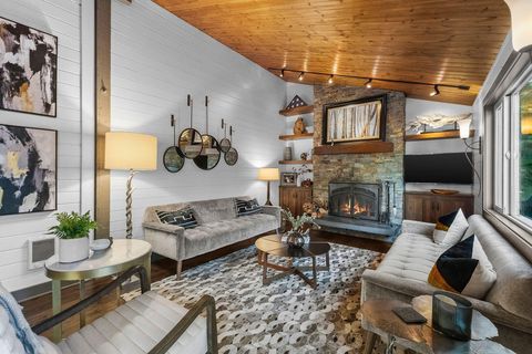 Tiny photo for 70915 Mules Ear #GH 198, Black Butte Ranch, OR 97759 (MLS # 220215086)