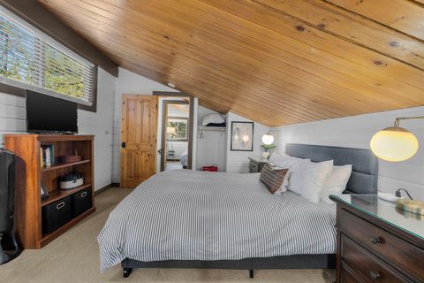 Tiny photo for 70915 Mules Ear #GH 198, Black Butte Ranch, OR 97759 (MLS # 220215086)