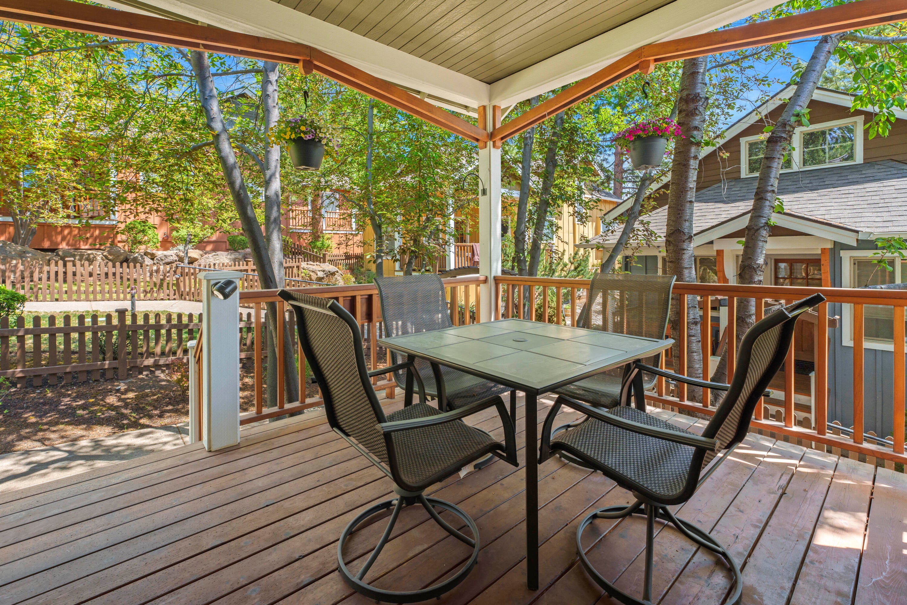 1940 NW Monterey Pines Drive UNIT 10