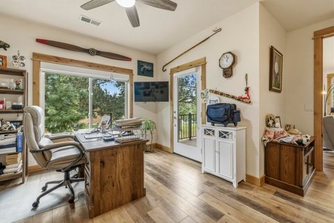 Tiny photo for 1139 Paper Birch Way, Klamath Falls, OR 97601 (MLS # 220219407)