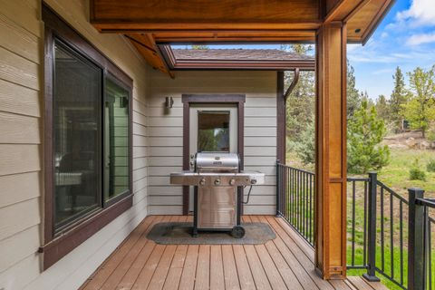 Tiny photo for 1139 Paper Birch Way, Klamath Falls, OR 97601 (MLS # 220219407)