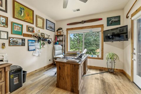 Tiny photo for 1139 Paper Birch Way, Klamath Falls, OR 97601 (MLS # 220219407)