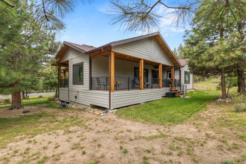 Tiny photo for 1139 Paper Birch Way, Klamath Falls, OR 97601 (MLS # 220219407)